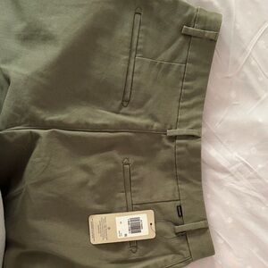 Chic Olive Green Docker waterless pants New with tags